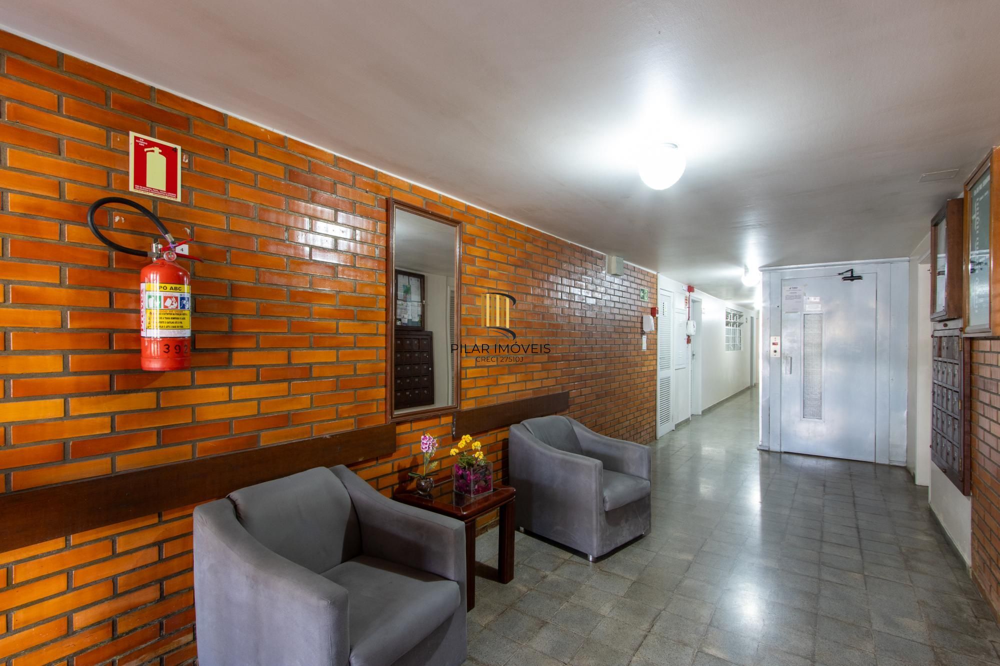 Apartamento de 3 dormitórios com uma vaga de garagem à venda no bairro Menino Deus – Porto Alegre