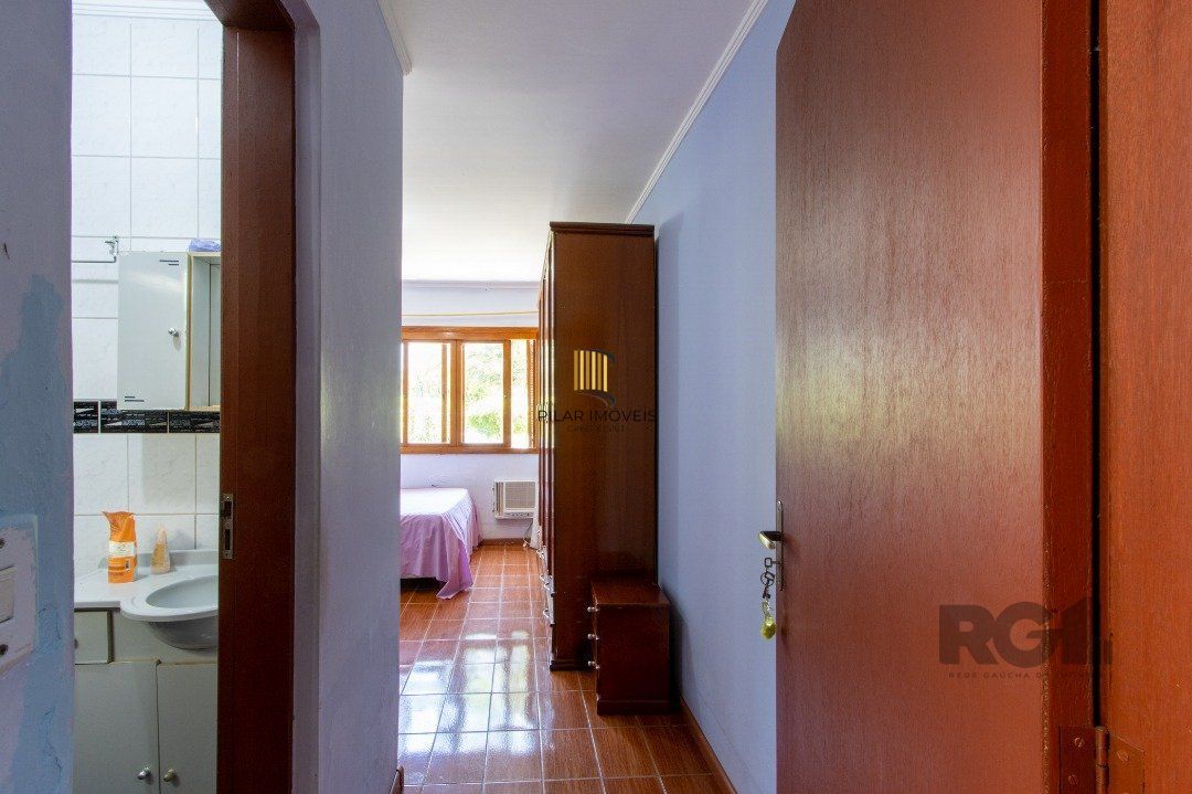 Casa 4 dormitórios no bairro Hípica