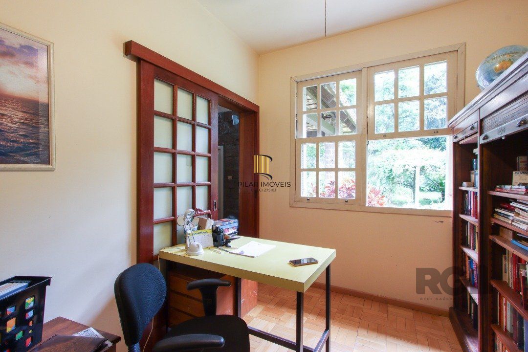 Casa com 3 quartos, suite em terreno com 7.320m² - Belem Velho