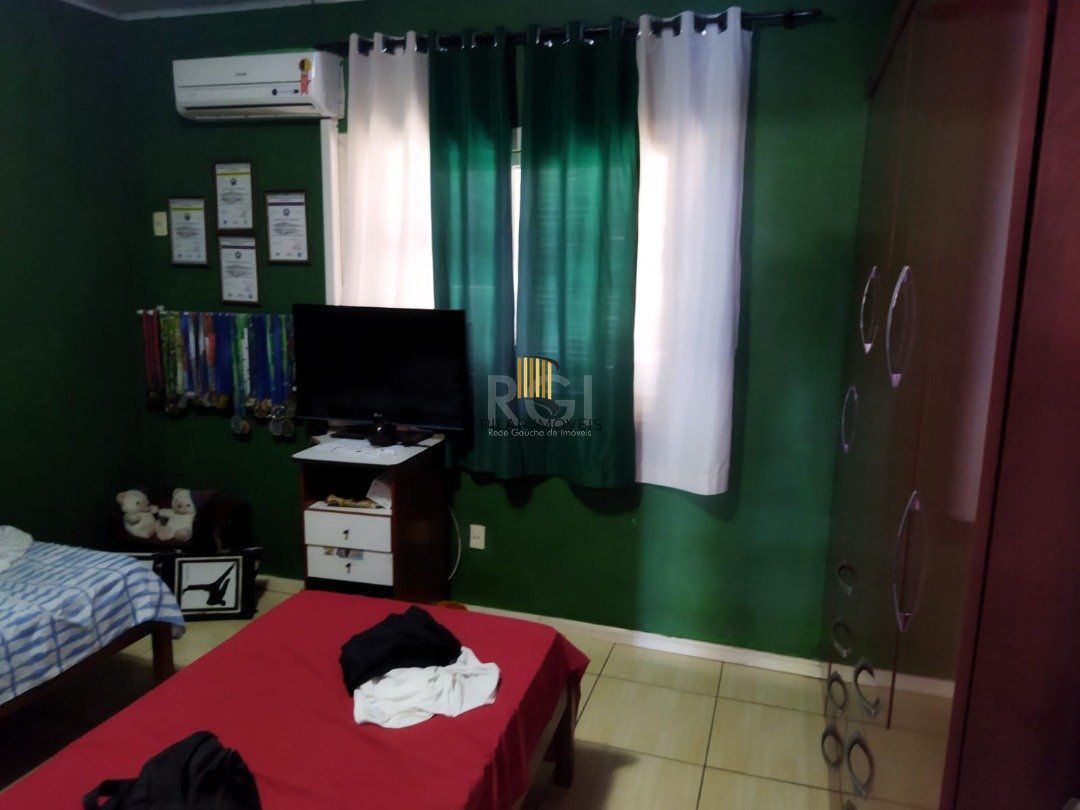 Casa para Venda - 450m², 5 dormitórios, sendo 1 suites, Cristal
