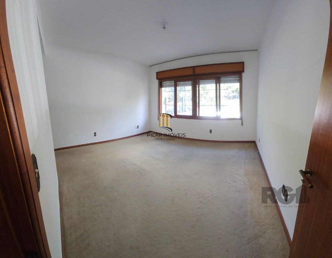 Casa 4 dormitórios no bairro Jardim Sabará