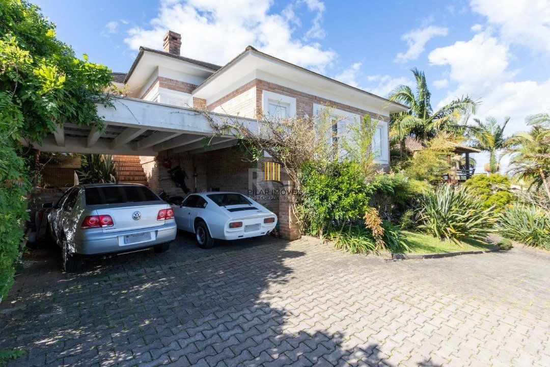 Casa Condominio para Venda - 280m², 3 dormitórios, sendo 1 suites, 4 vagas - Campo Novo