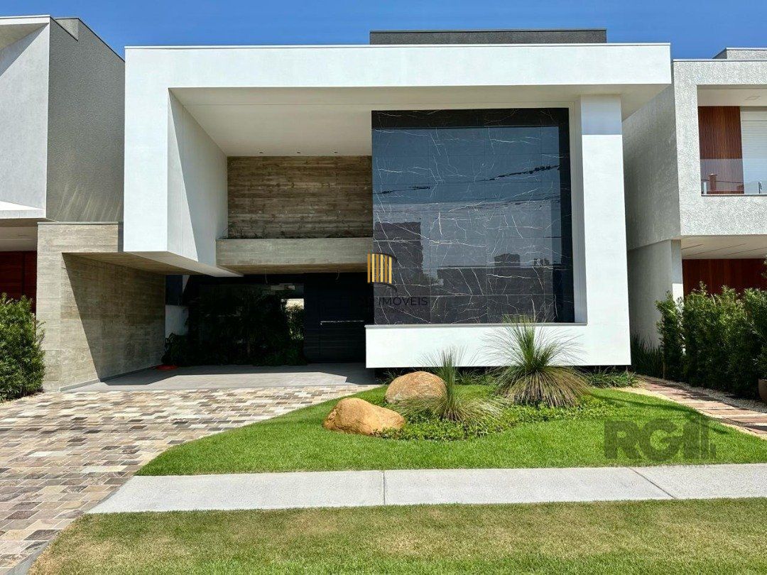 Casa de Condomínio 5 dormitórios no bairro Centro
