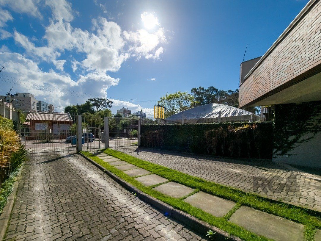 Apartamento 3 dormitórios no bairro Camaquã