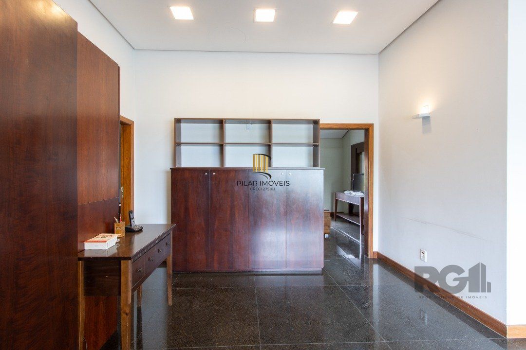 Casa 4 dormitórios no bairro Cristal