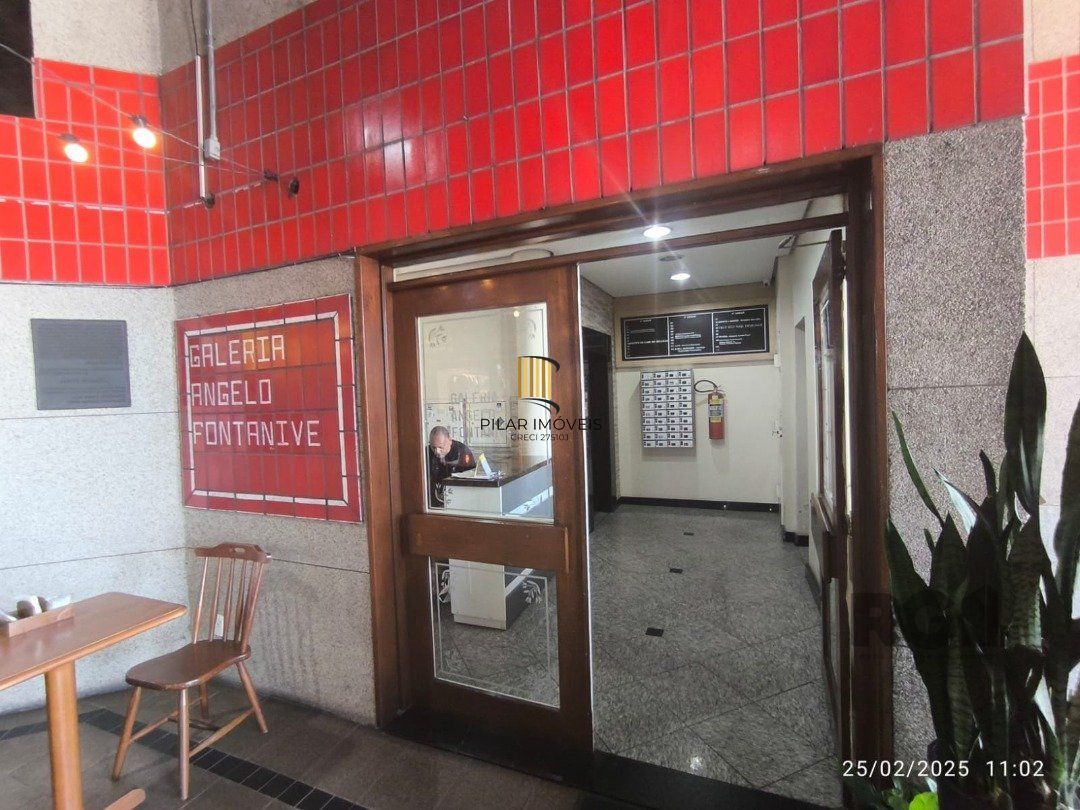 Sala comercial | Bairro Tristeza | 25 m² priv | Banheiro | Portaria | Elevador