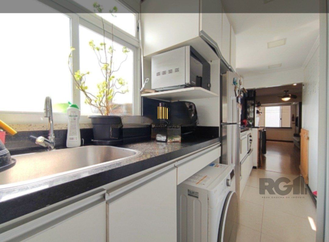 OPORTUNIDADE - BELISSÍMO APARTAMENTO MO CORAÇÃO DO PETROPÓLIS