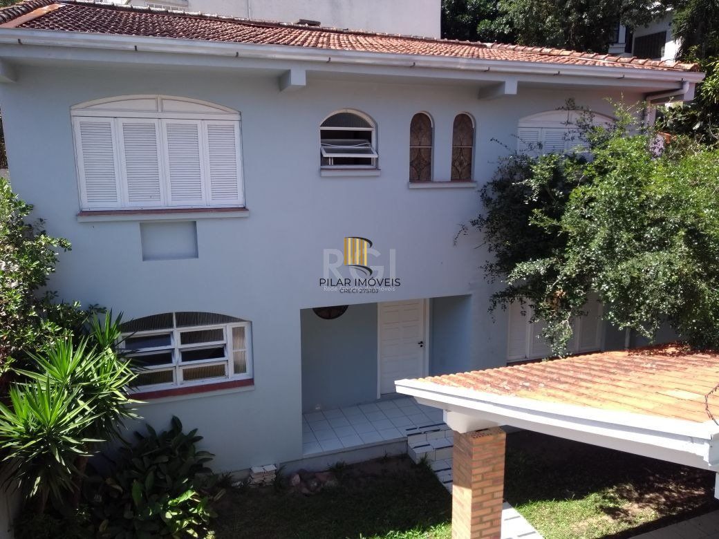 Casa para Venda - 300m², 4 dormitórios, 4 vagas - Menino Deus - Pilar Imóveis