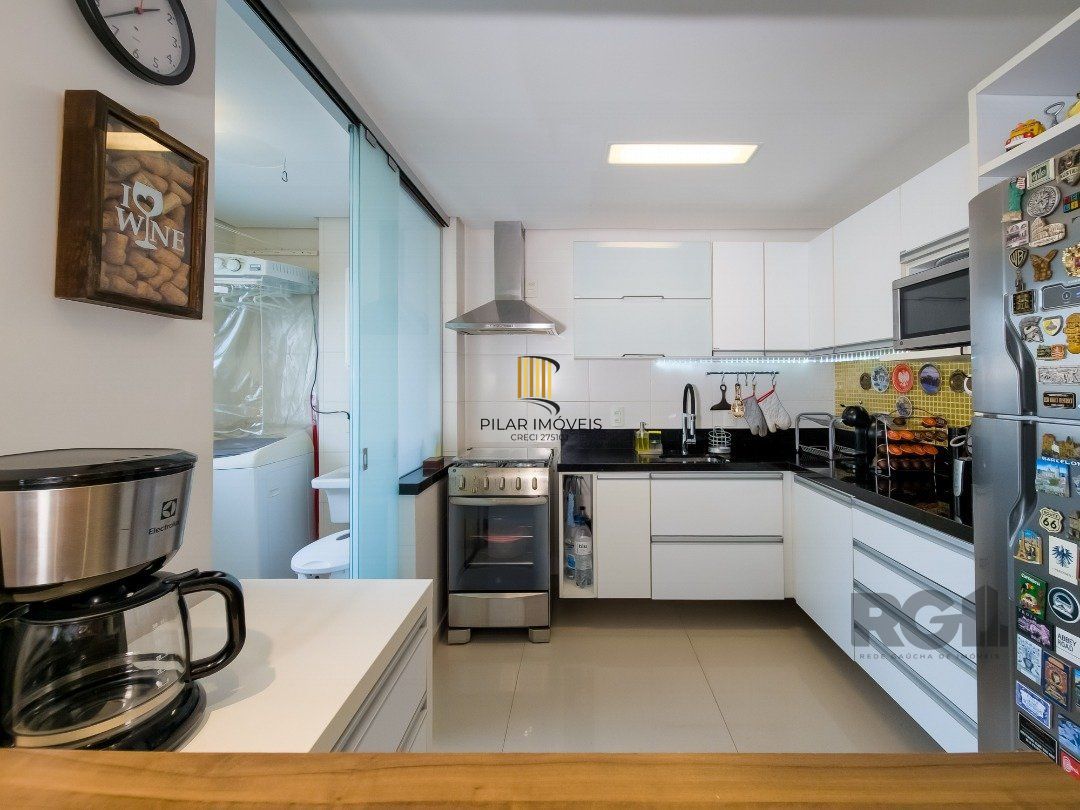 Apartamento com 3 quartos, suite, 3 vagas, condomínio com infra - Bairro Tristeza