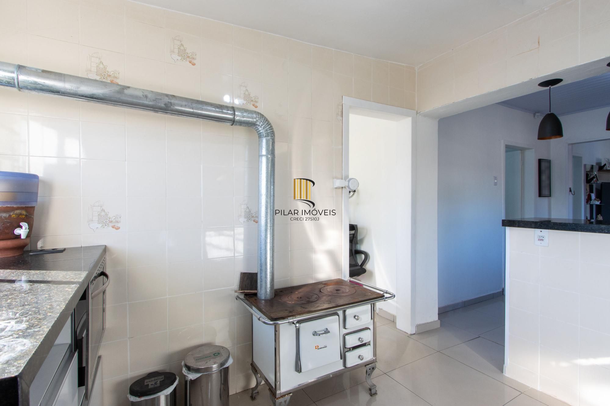 Casa para Venda - 134.06m², 3 dormitórios, 5 vagas - Vila Nova