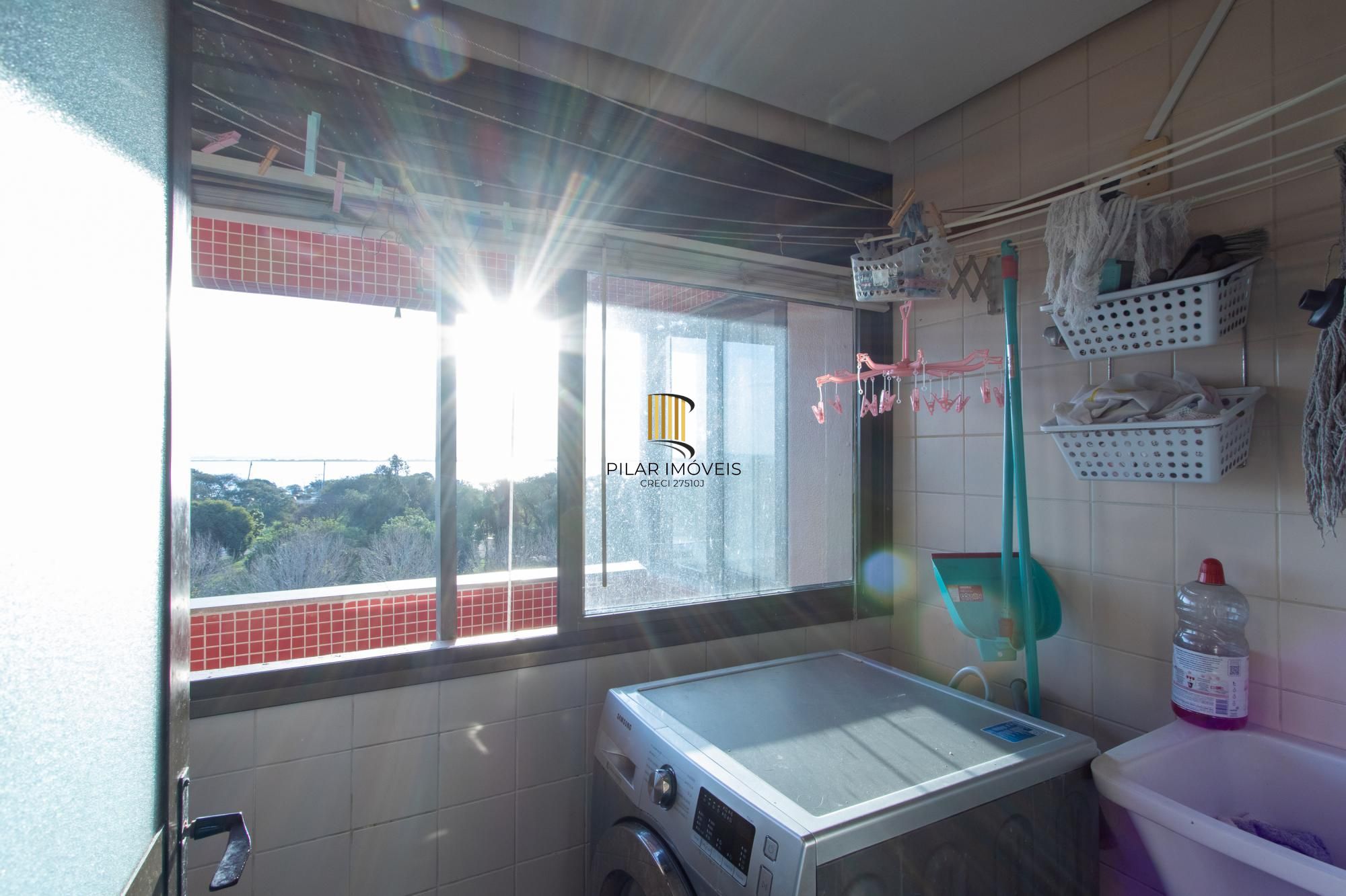 Luagge vende Ap 3 Dorm. de frente para o Marinha.