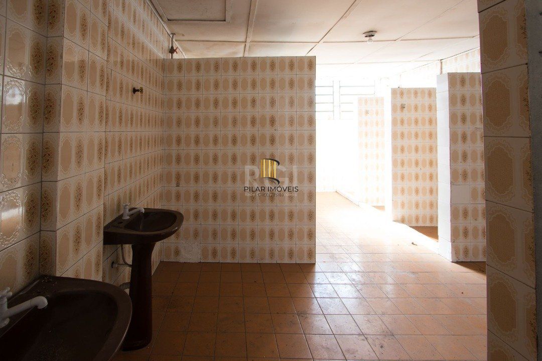 Pavilhão para Venda - 1257.35m², 0 dormitórios, 6 vagas - Floresta