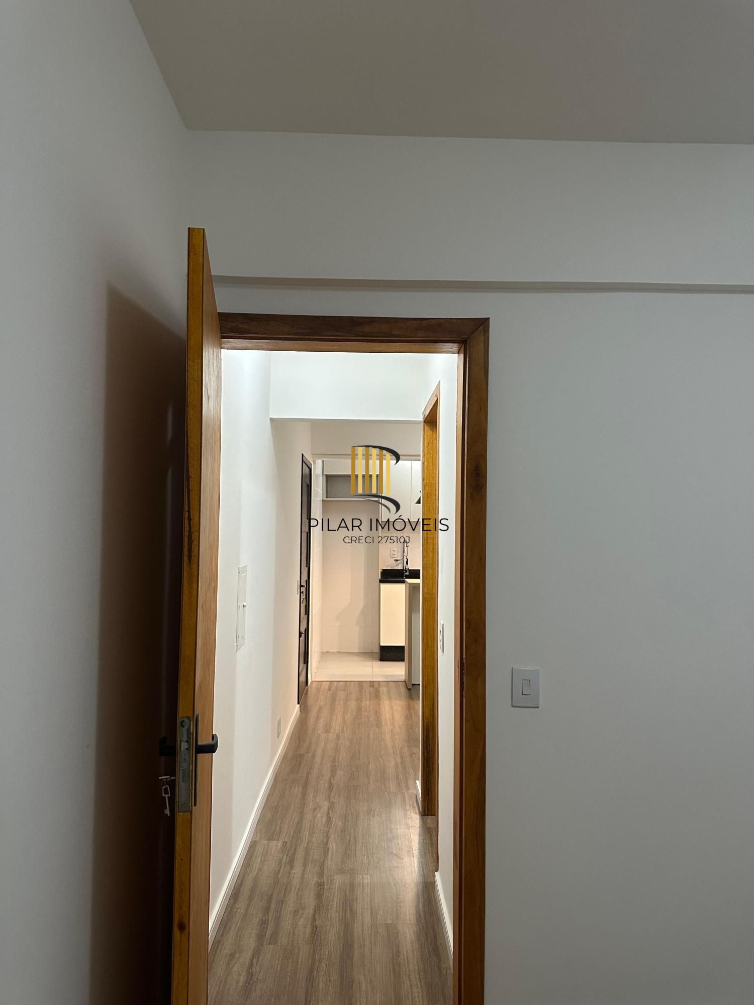 Oportunindade!!! Apartamento desocupado no coração do Centro Histórico de Porto Alegre.