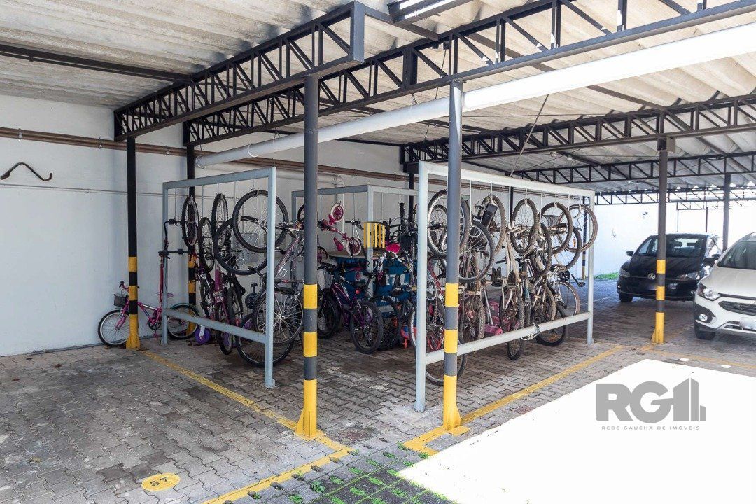 Apartamento 3 dormitórios no bairro Tristeza