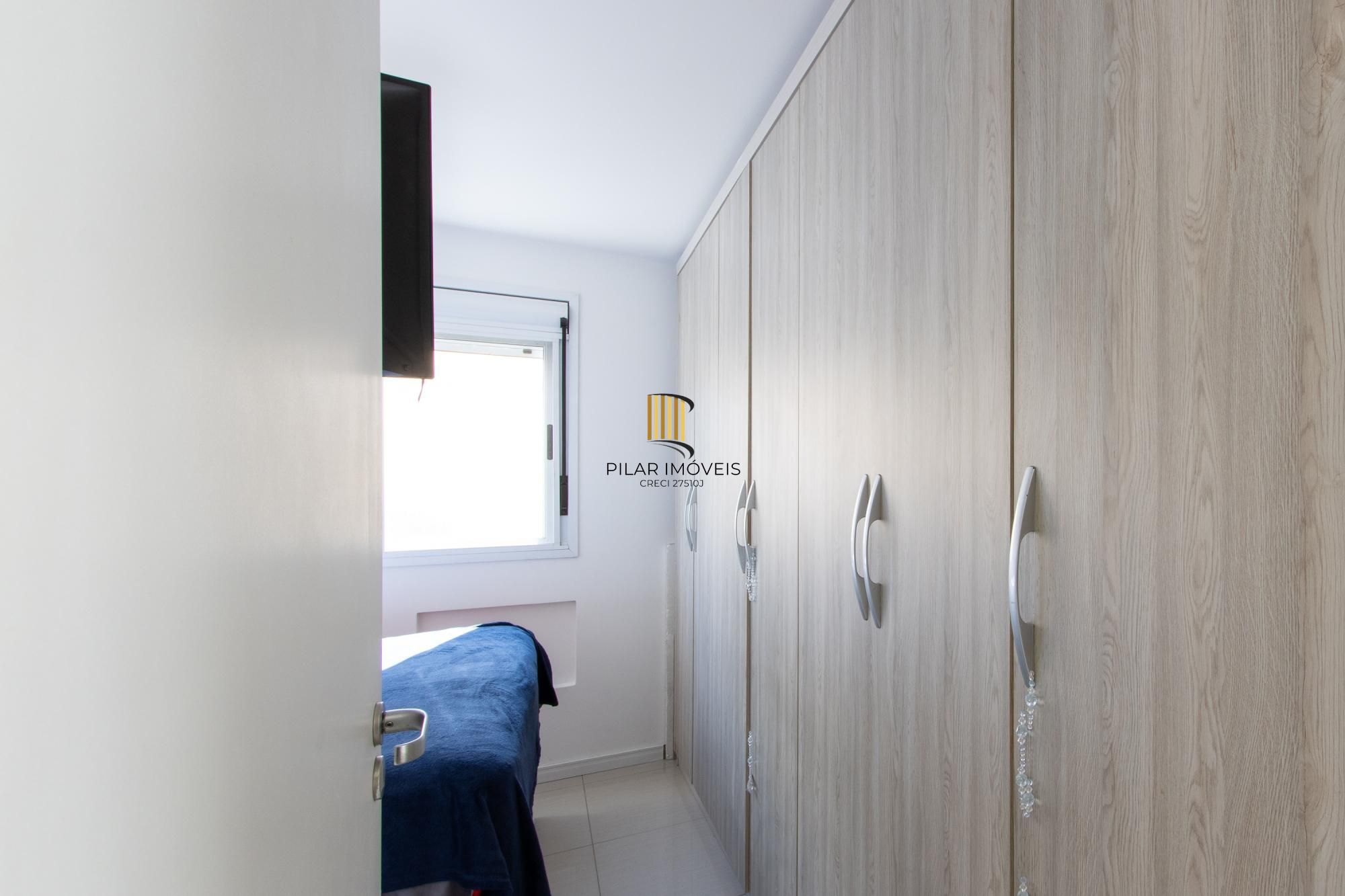 Apartamento térreo, semi mobiliado, com 54,81 m² de área privativa, 3 dormitórios e 1 vaga de garagem2