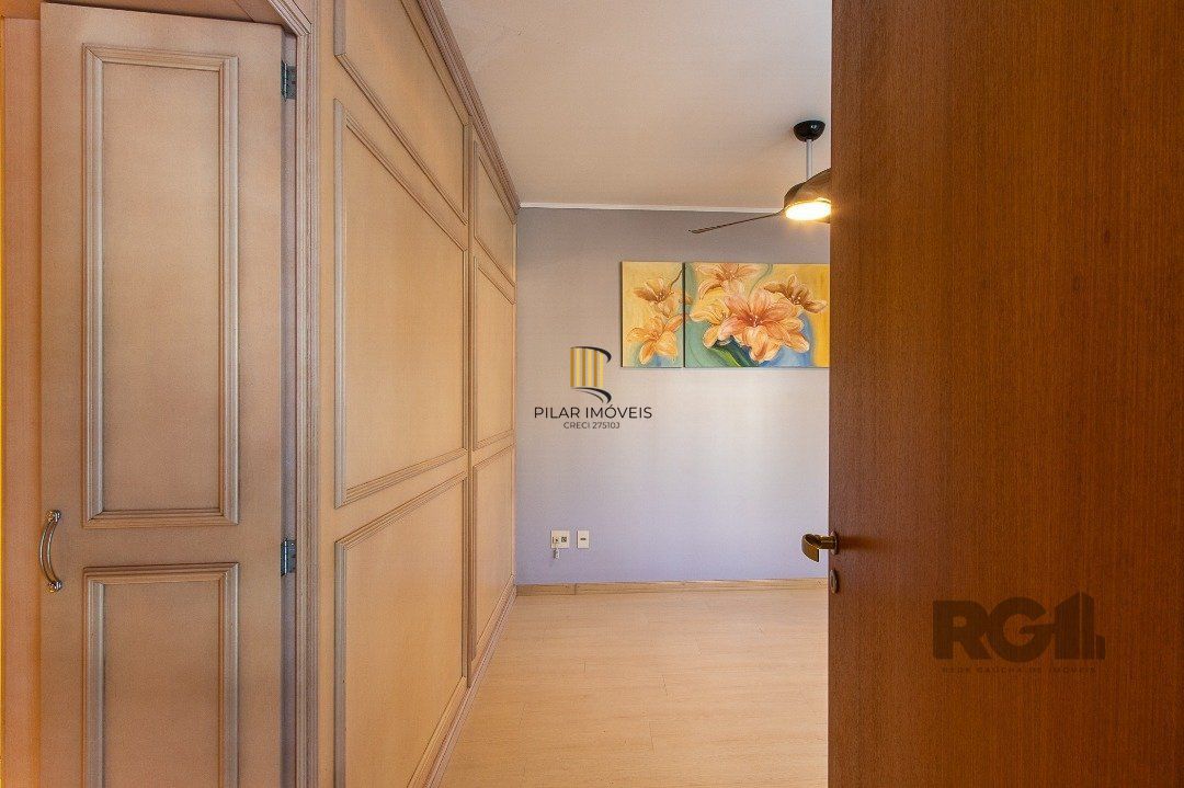 Casa de Condomínio 4 dormitórios no bairro Tristeza