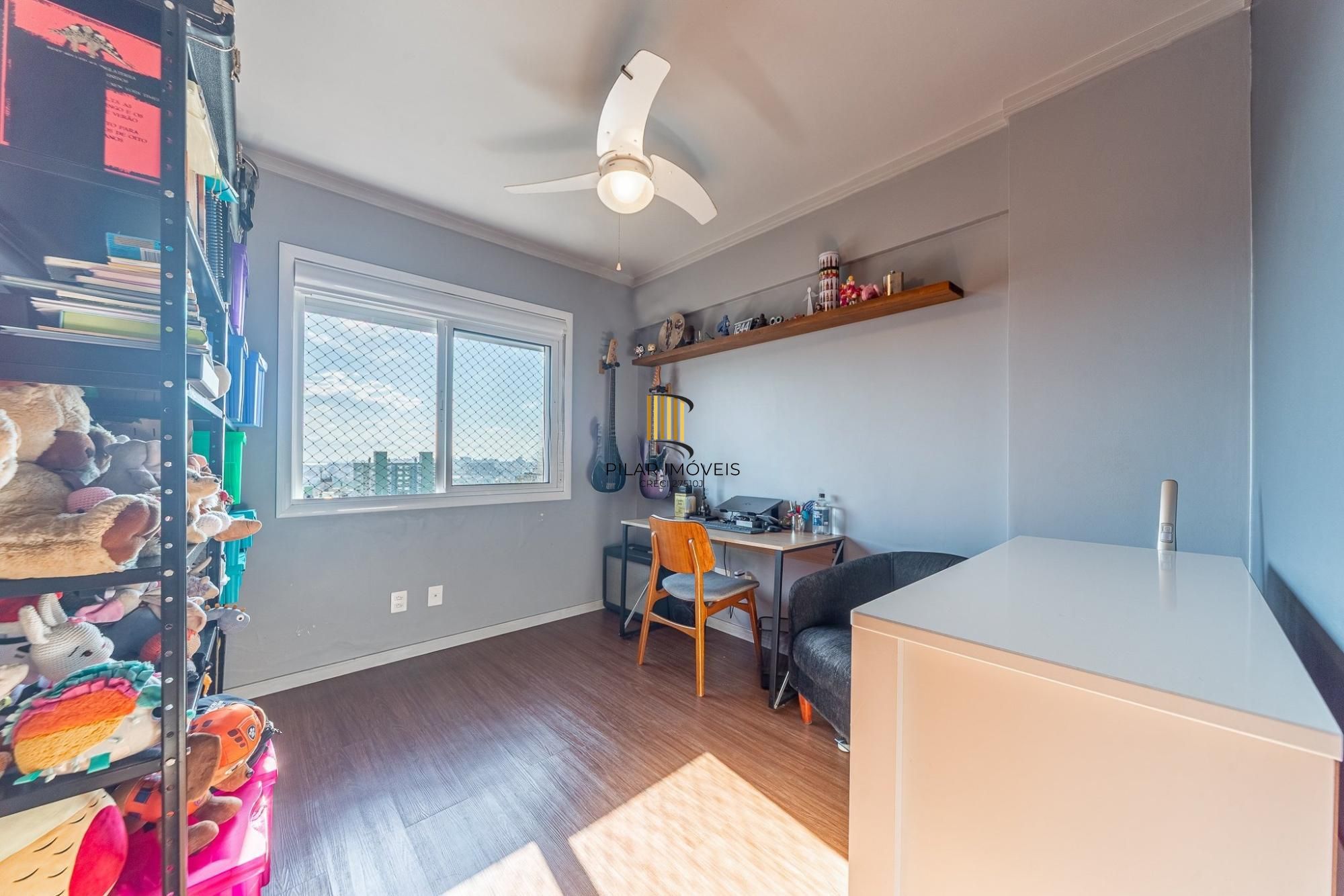 Apartamento 2 Dormitórios com Suíte e 2 Vagas no Petrópolis – 75m²