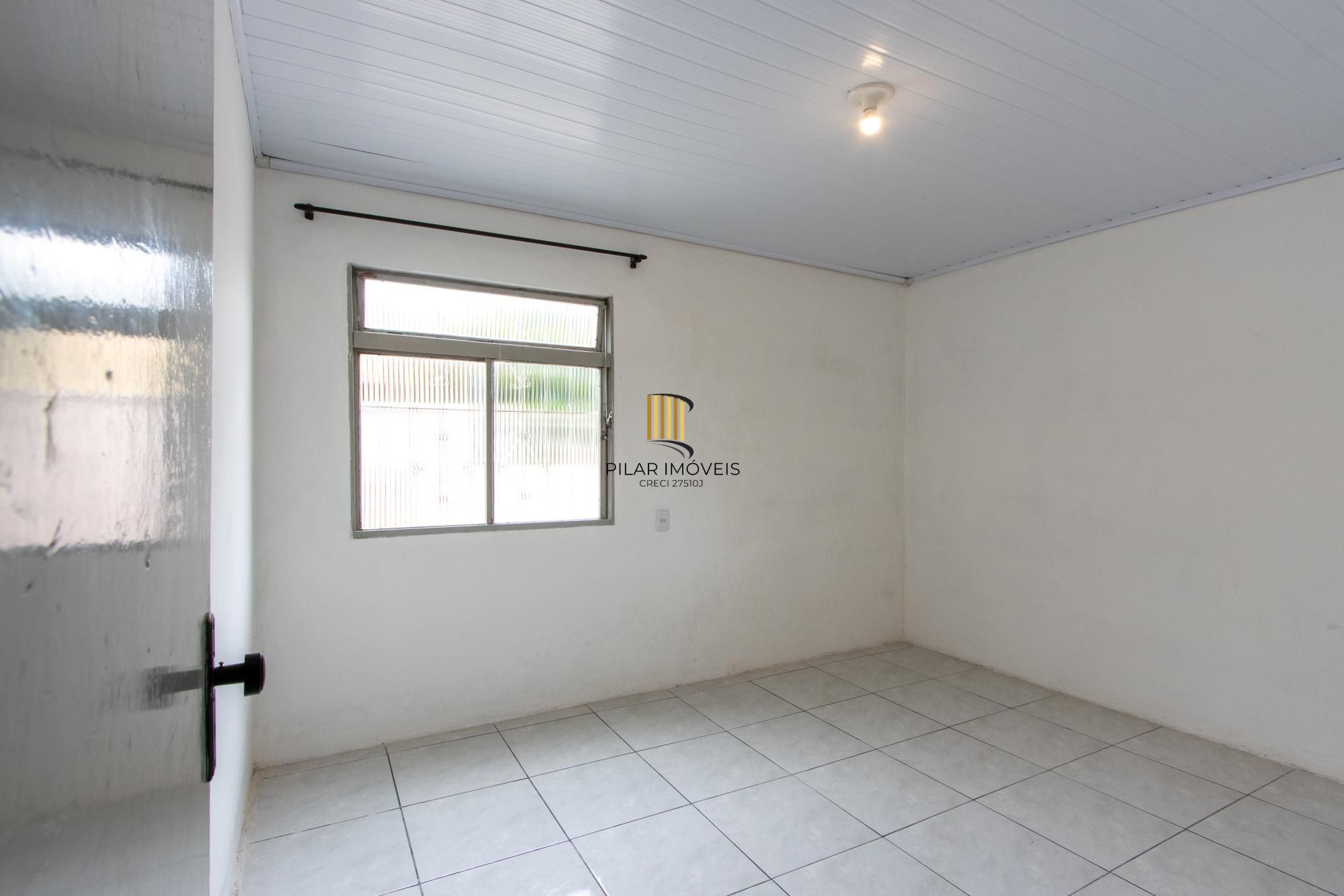 CASA TRÊS DORMITÓRIOS NA RESTINGA NOVA