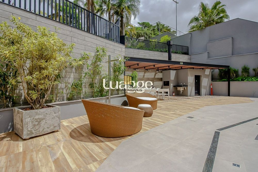 Studio de 36,76m2, totalmente mobiliado, com 1 vaga de garagem no bairro Boa Vista!!