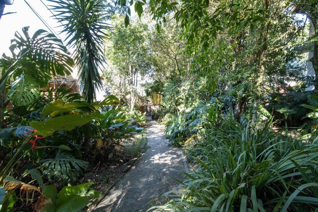 Casa 3 dormitórios no bairro Belém Novo