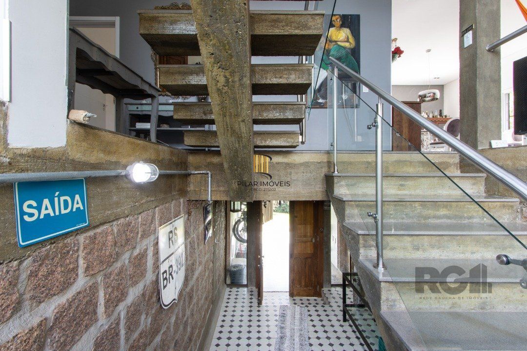 Casa de Condomínio 4 dormitórios no bairro Vila Nova