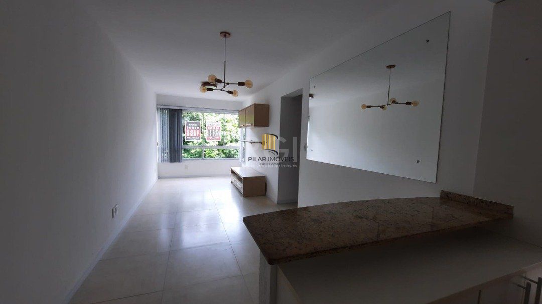 Apartamento 2 dormitórios no bairro Cavalhada