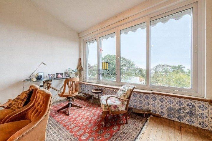 Casa com 3 dormitórios, 153 m² no bairro Vila Conceição, zona sul de Porto Alegre/RS.