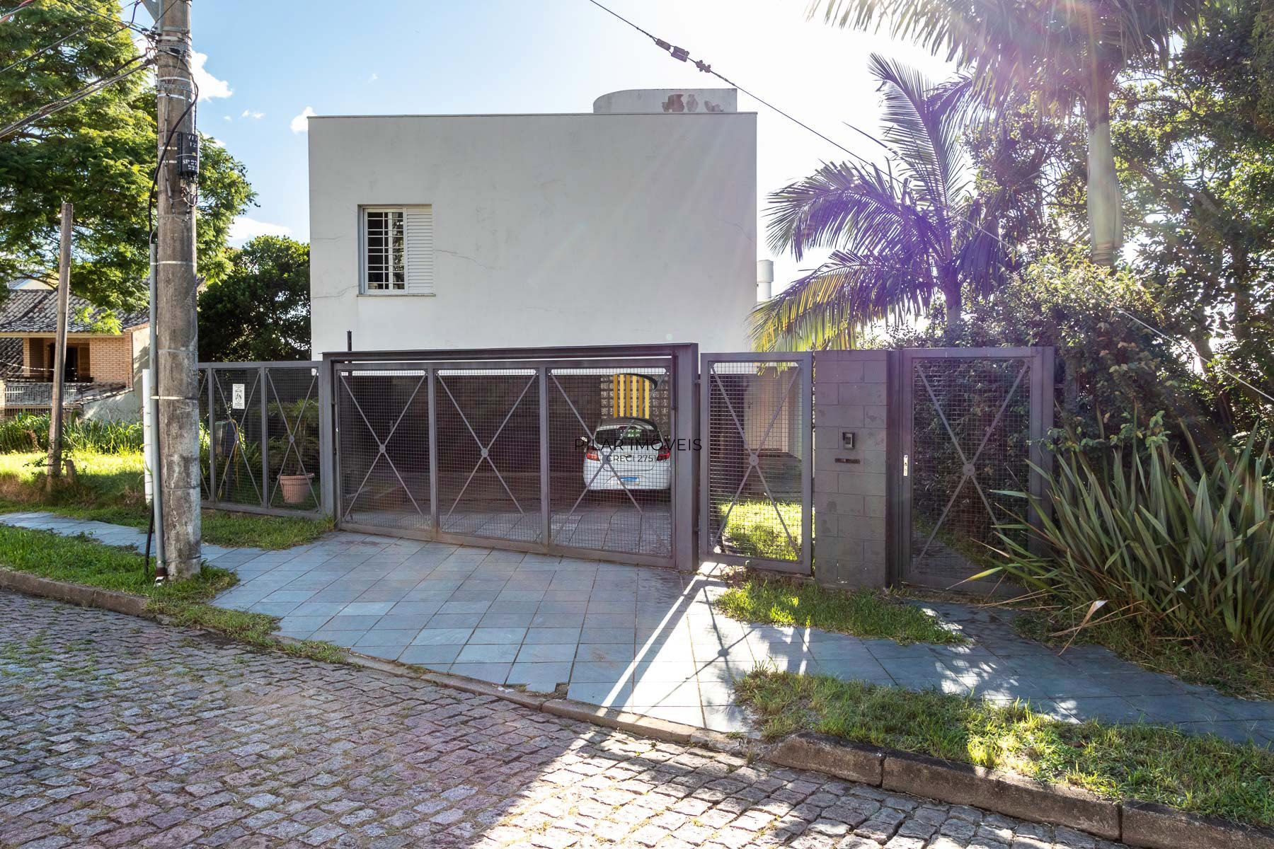 Casa para Venda - 470m², 3 dormitórios, sendo 1 suites, 6 vagas - Nonoai - Pilar Imóveis