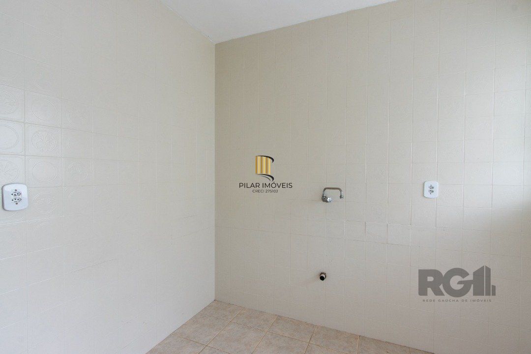 Apartamento de 2 dormitórios no Menino Deus.