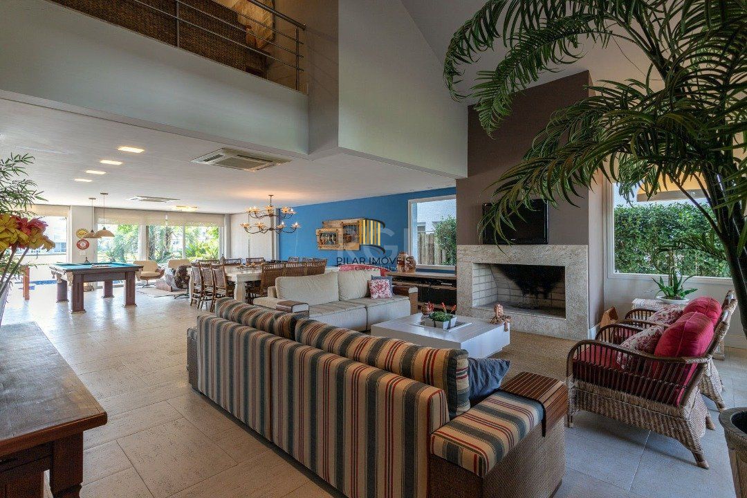 Casa Condominio para Venda - 399m², 5 dormitórios, sendo 5 suites, 4 vagas - Atlântida