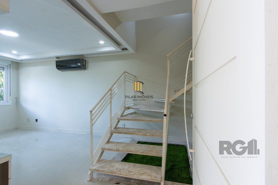 Casa Condominio para Venda - 132.48m², 3 dormitórios, sendo 1 suites, 2 vagas - Nonoai