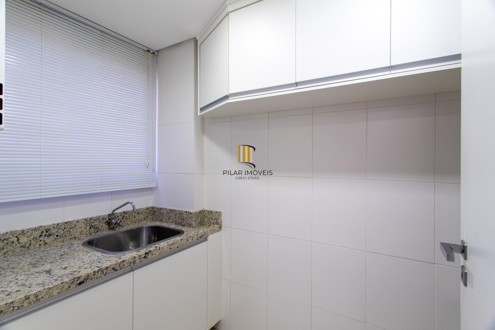Excelente apartamento de 3 quartos, 1 suíte e 2 vagas de garagem cobertas.