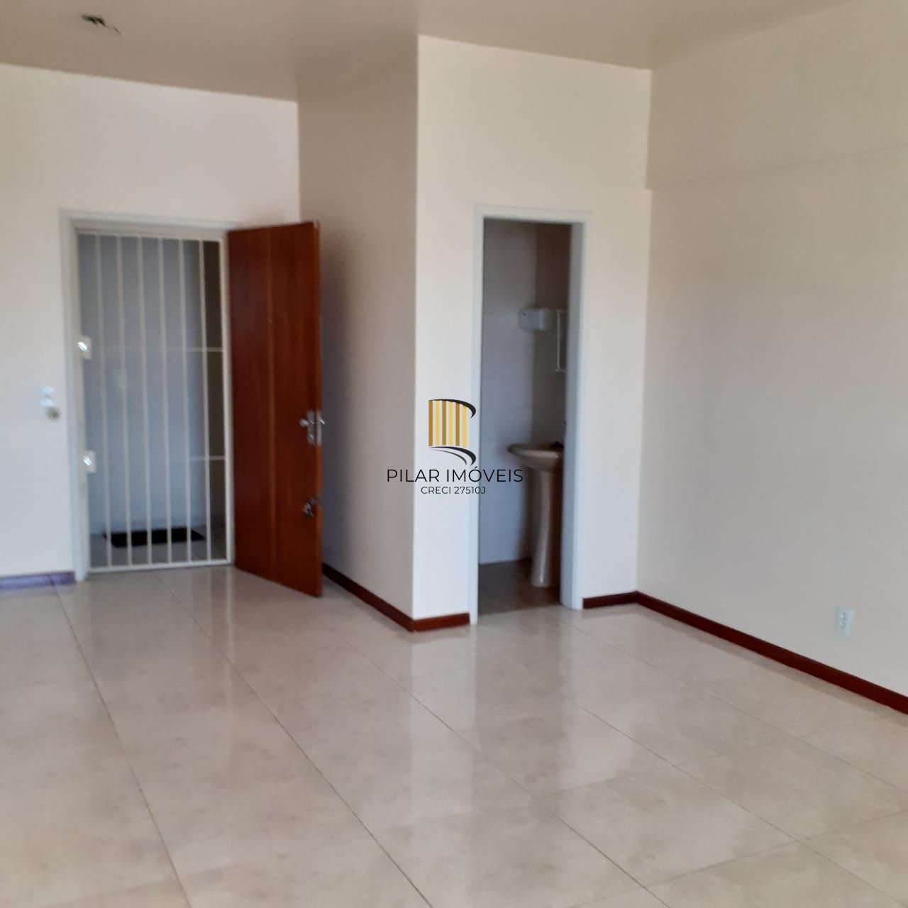 Sala comercial no bairro Petrópolis.