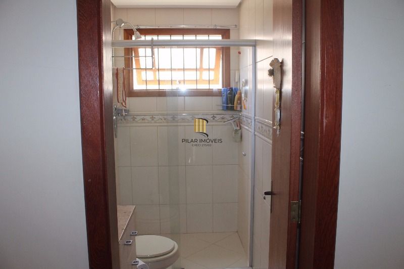 Casa para Venda - 290.67m², 4 dormitórios, sendo 1 suites, 4 vagas - Camaquã