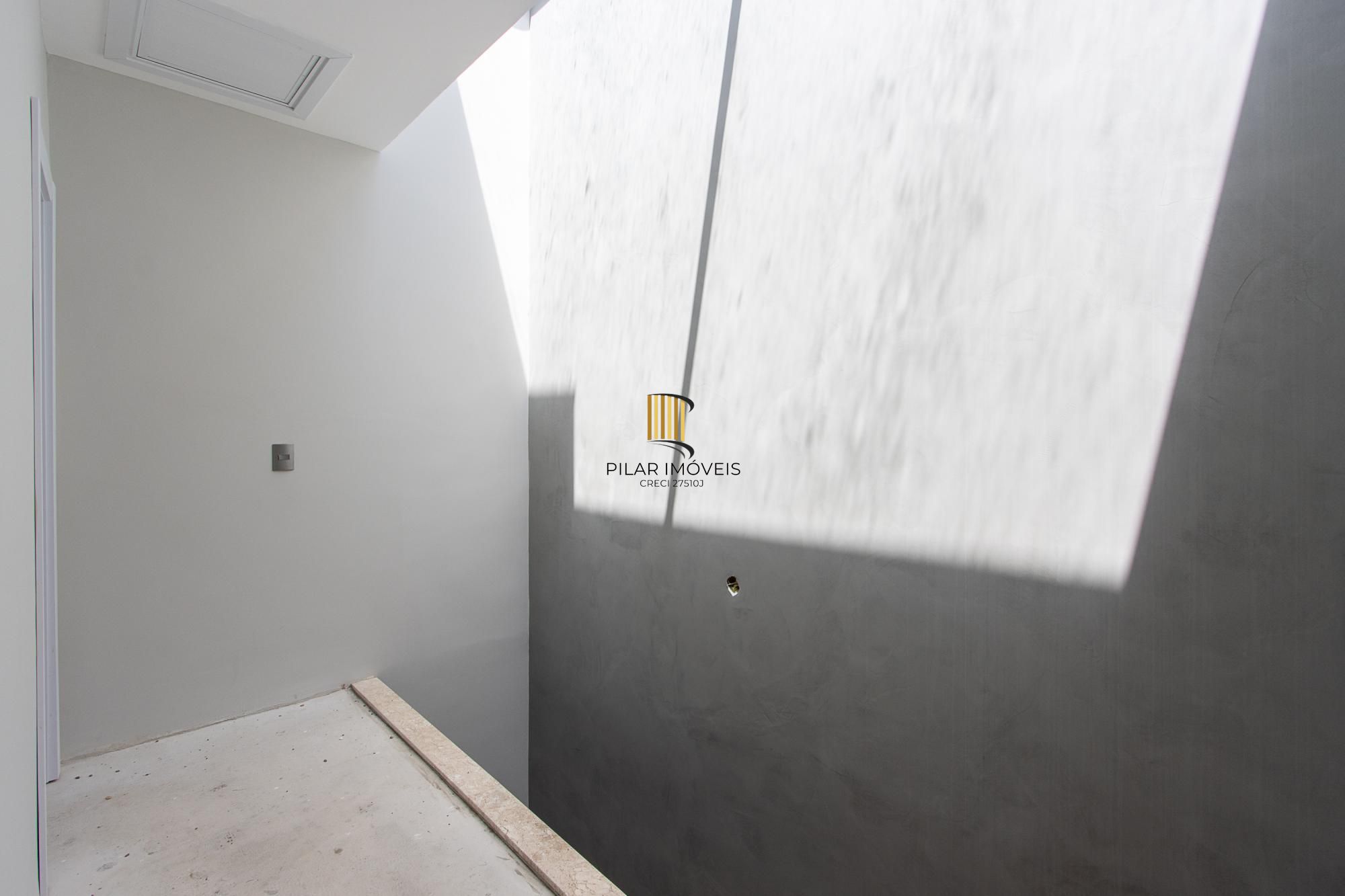 Casa em condomínio com conforto e exclusividade no bairro Tristeza