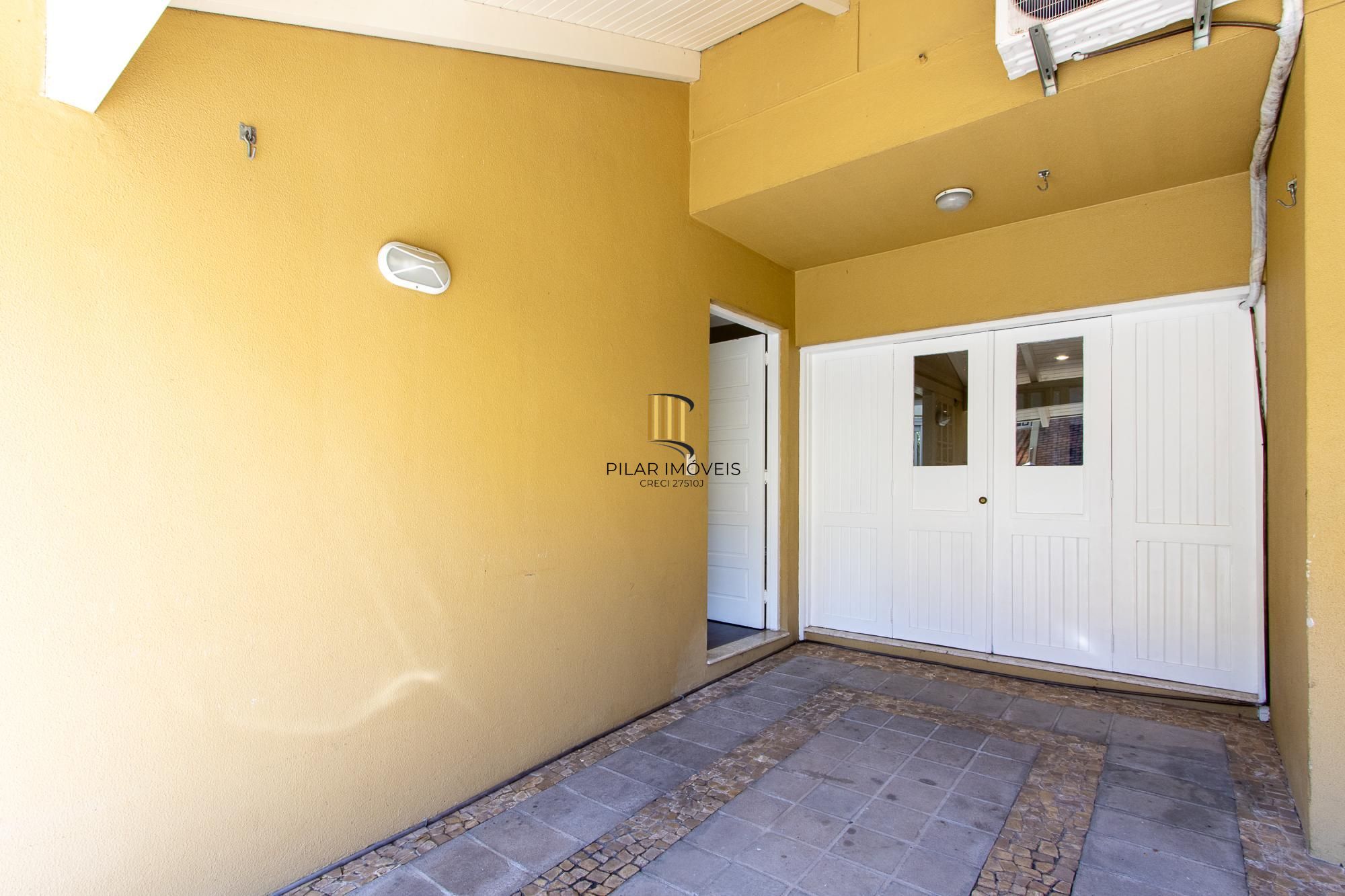 Casa condomínio, no bairro Tristeza, 175,17m² área privativa,03 dormitórios 01 suíte e 02 vagas!