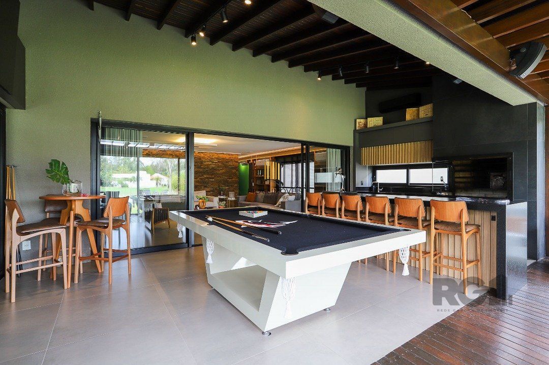 Casa de Condomínio 4 dormitórios no bairro Belém Novo