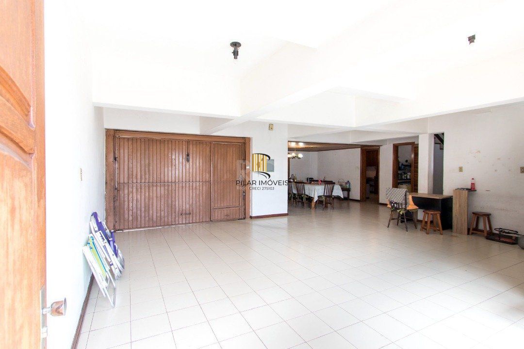 Casa para Venda - 336.21m², 3 dormitórios, sendo 1 suites, 3 vagas - Nonoai