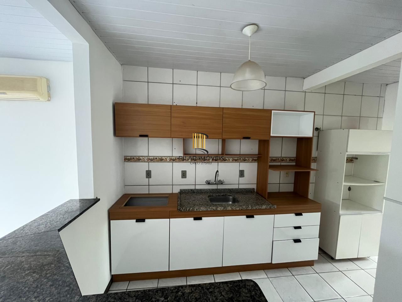 Casa 3 dormitórios no bairro Hípica