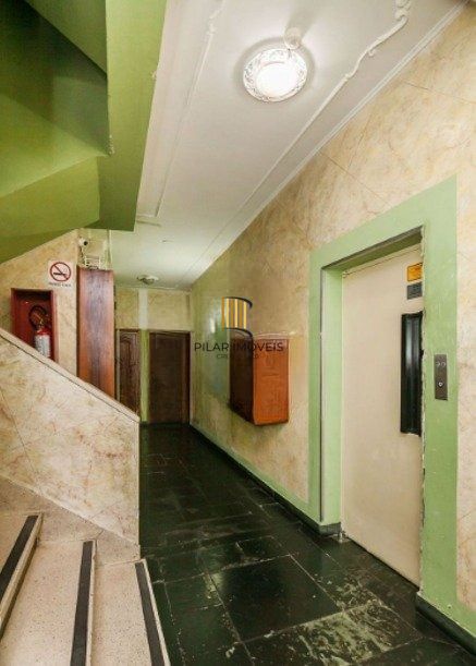 Apartamento mobiliado de 2 dormitórios ao lado da Redenção