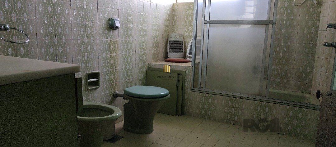 Casa com 4 quartos, suite, piscina, amplo terreno - Bairro Sétimo Céu