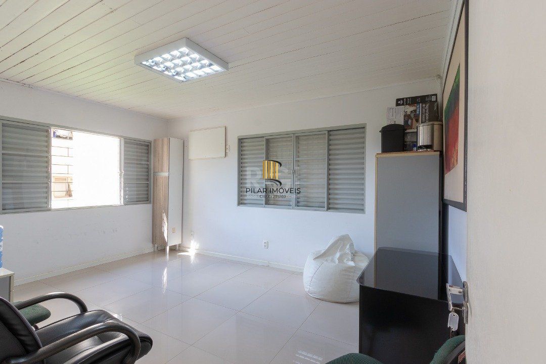 Casa para Venda - 199.62m², 5 dormitórios, 15 vagas - Tristeza