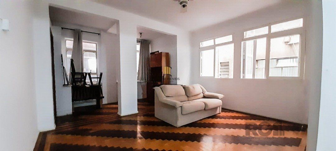 Apartamento de 3 dormitórios no Centro Histórico em Porto Alegre