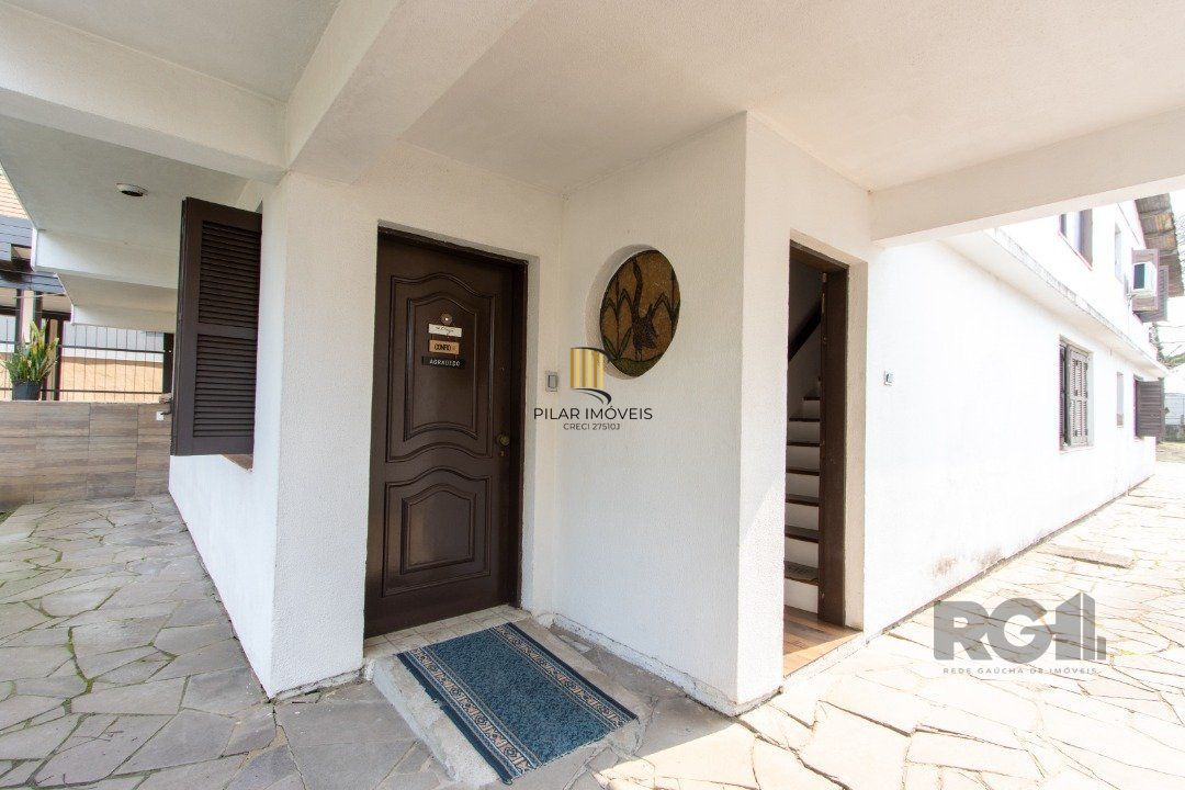 Casa 7 dormitórios no bairro Camaquã