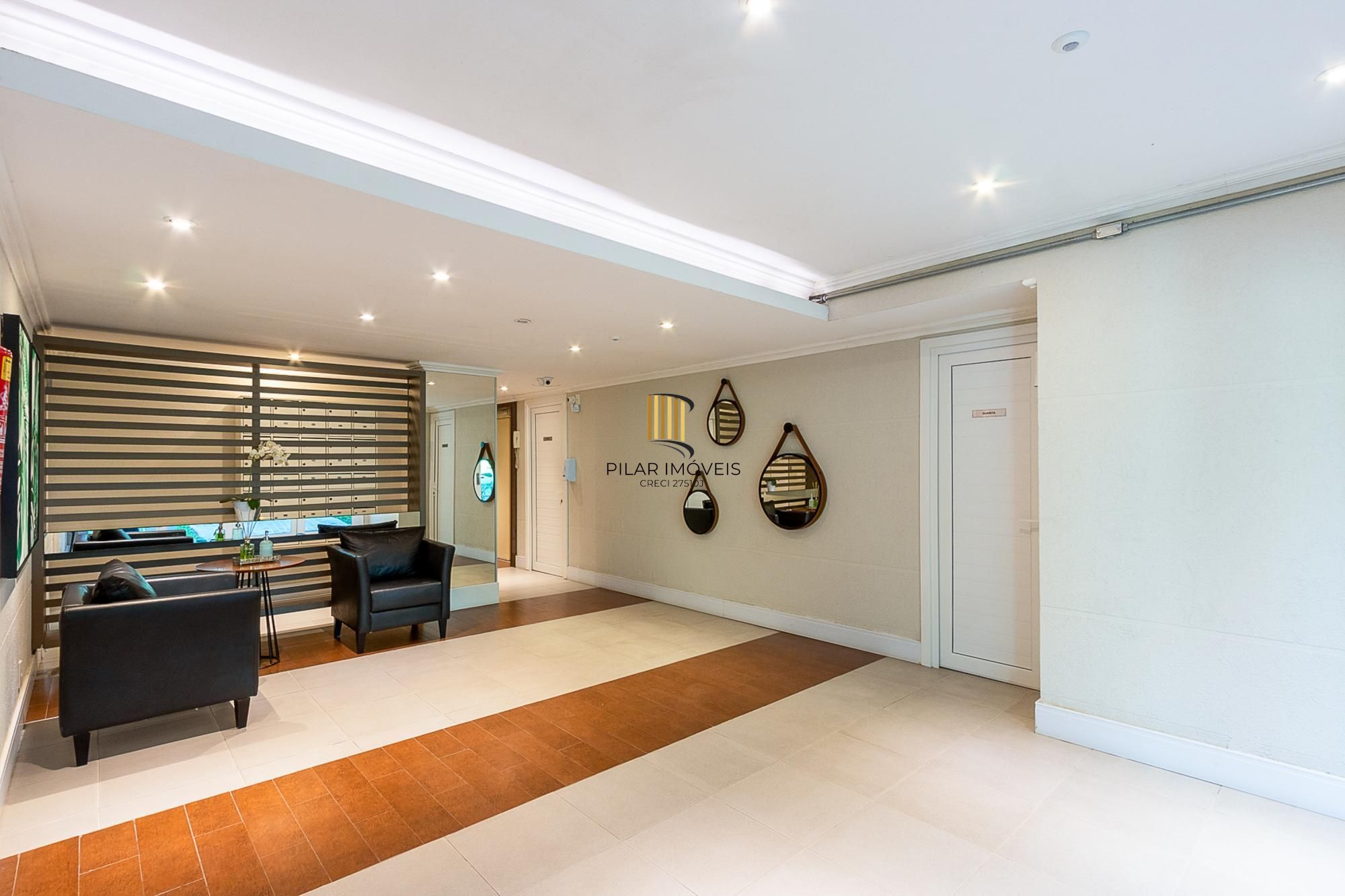 **Apartamento Mobiliado de 3 Quartos na Tristeza, Porto Alegre - Venda por R$ 595.000,00**