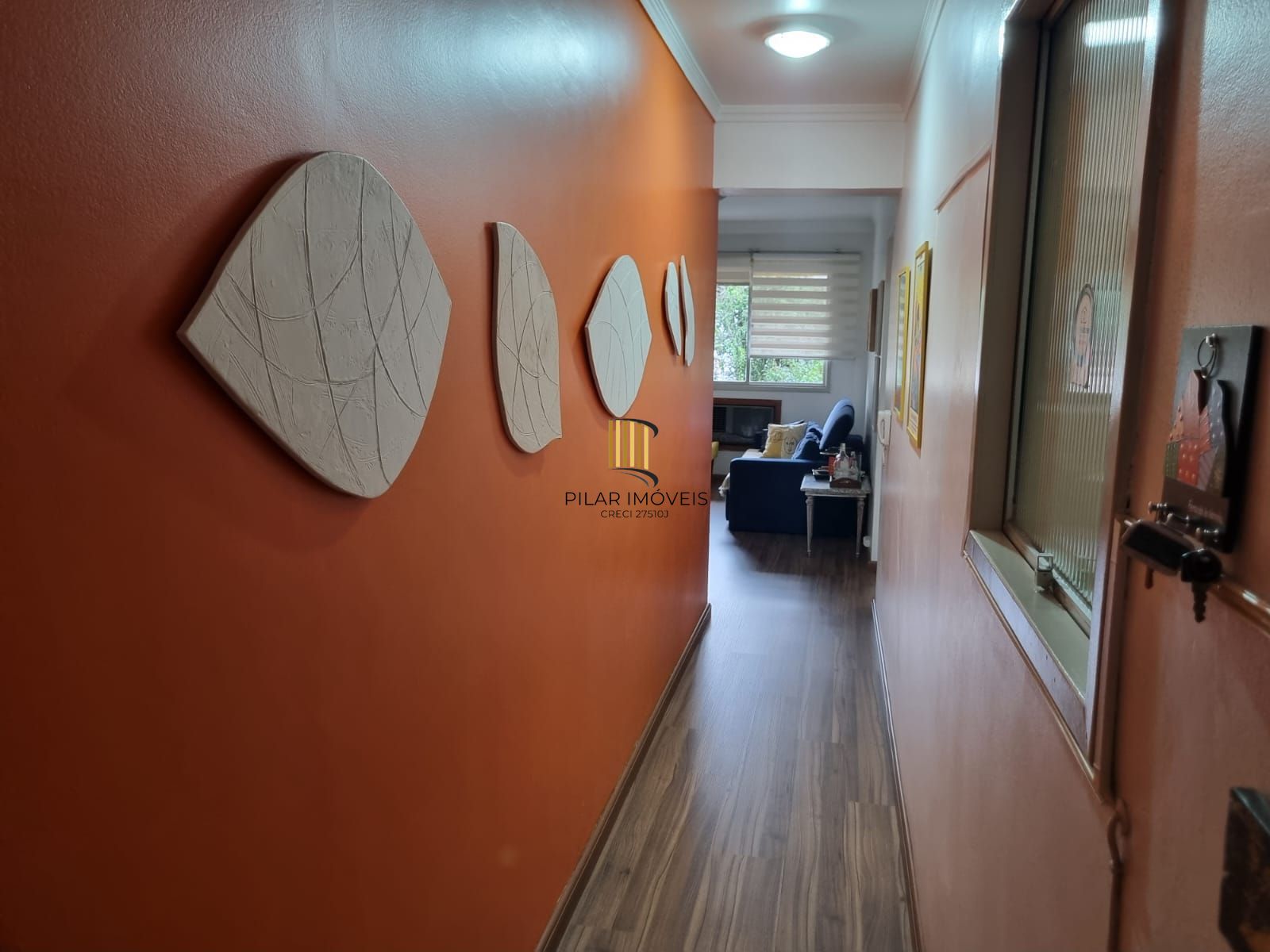 Apartamento de 1 dormitório com sacada no Centro Histórico.