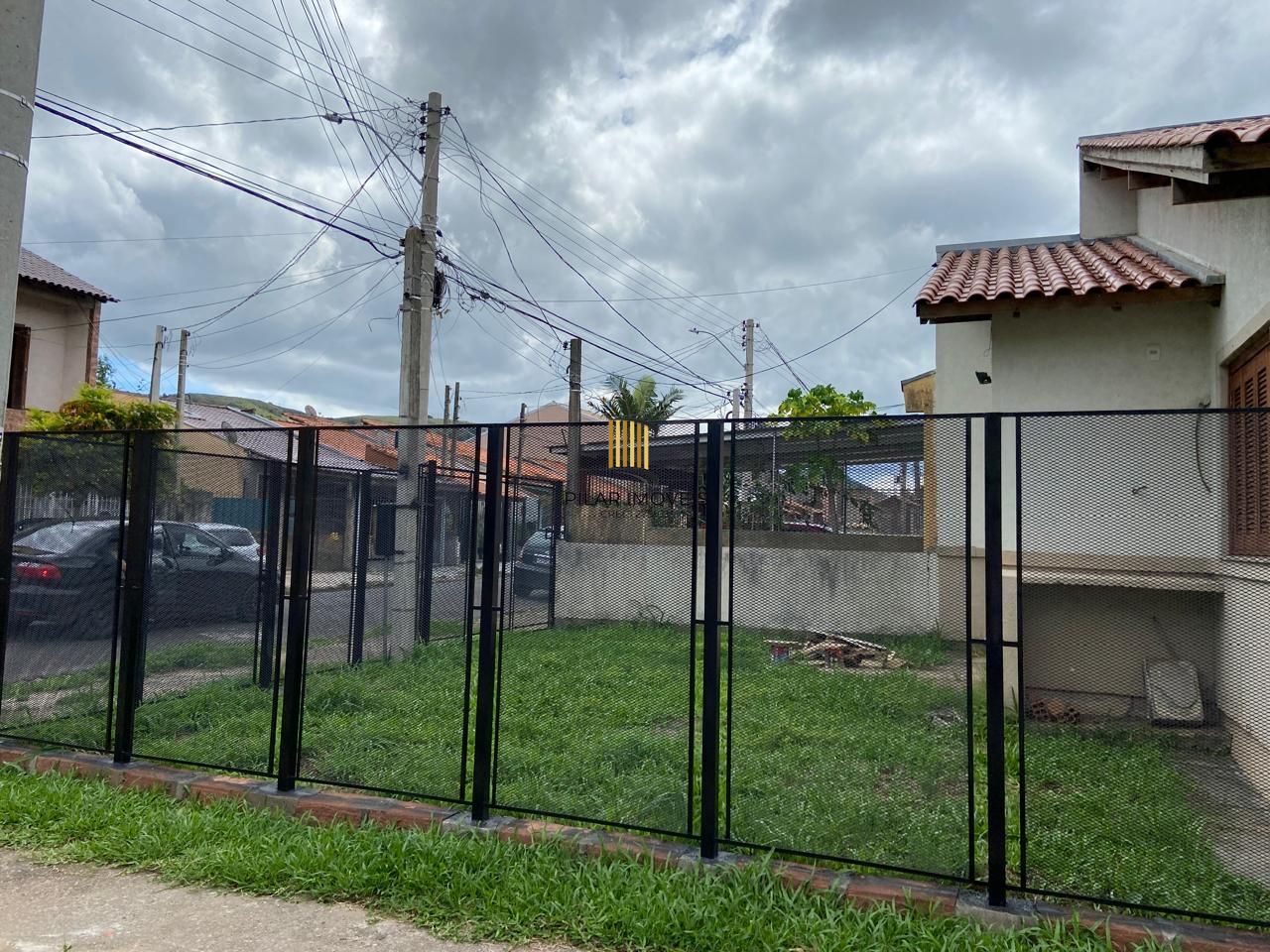 Casa 2 dormitórios no bairro Hípica