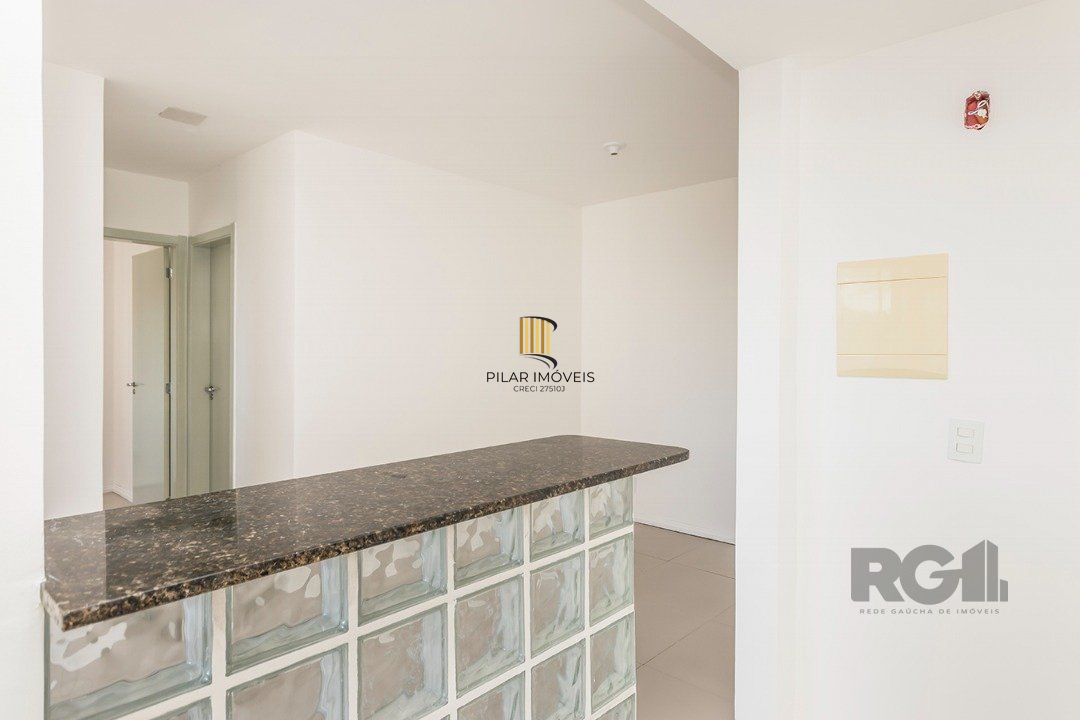 Apartamento  com 2 quartos e 1 banheiro no total