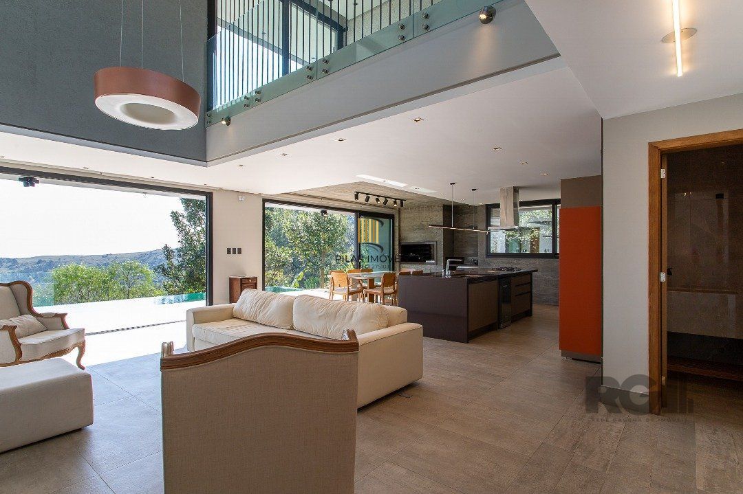 Casa Condominio 4 Dormitório(s) Bairro Teresópolis