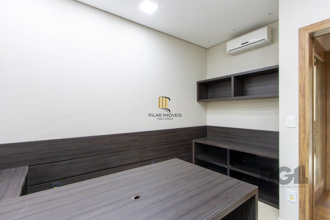 Excelente casa comercial com aproximadamente 300m² de área construída